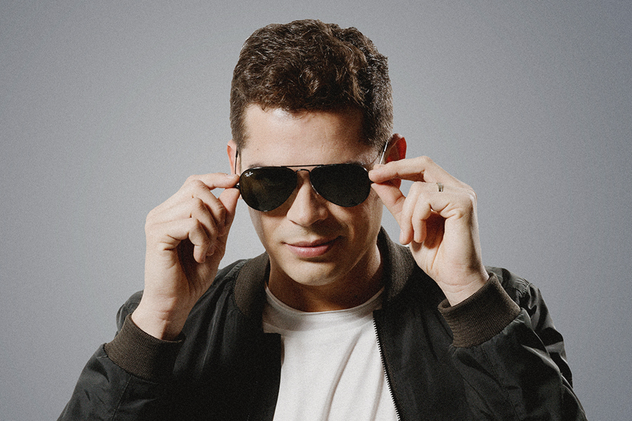 Fotografía promocional de BRIAN CROSS en Burgos