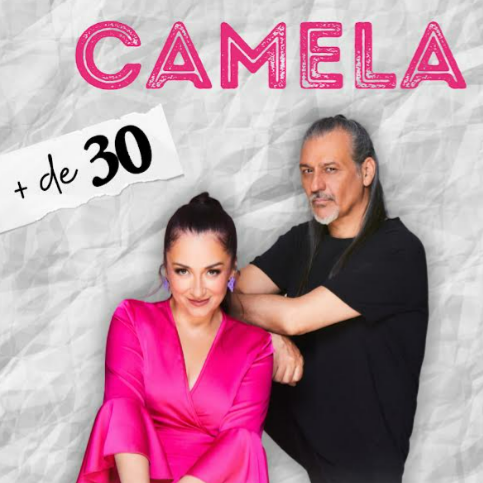Fotografía promocional de CAMELA + DE 30 en Alcántara
