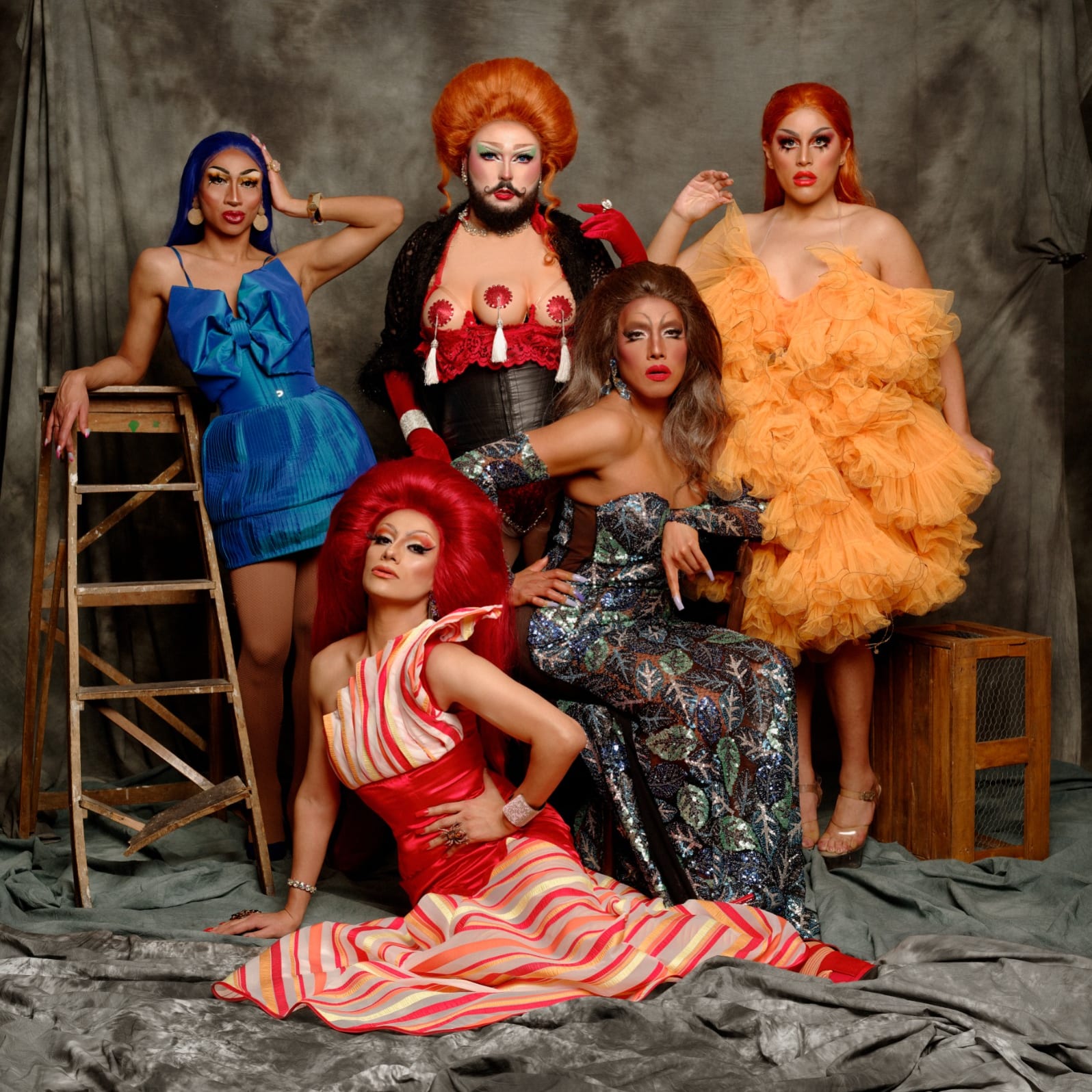 Fotografía promocional de Casa Drag Latina - Las Mil y Una Shakiras vol.2