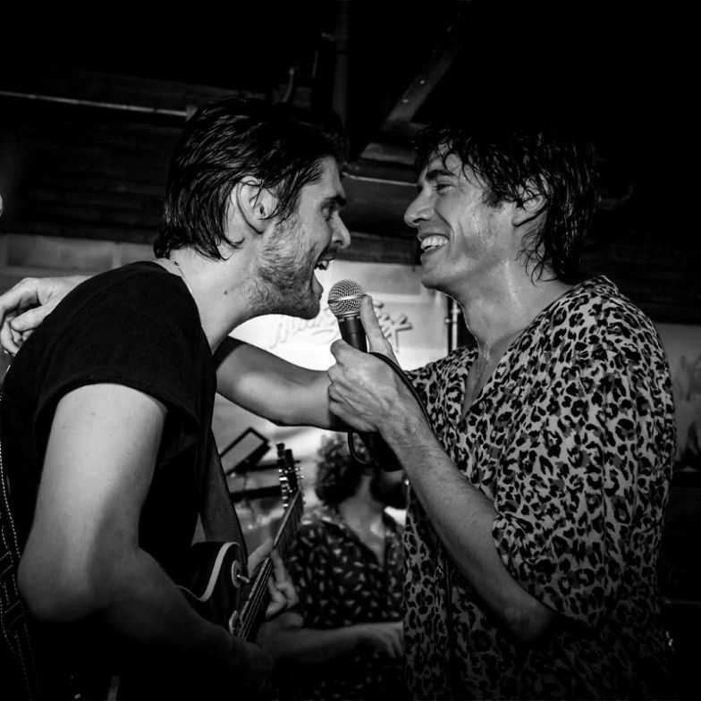 Fotografía promocional de Circodelia + El Invisible Harvey