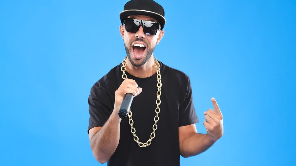 Promotional photograph of Concierto de MC Grammar en Londres.