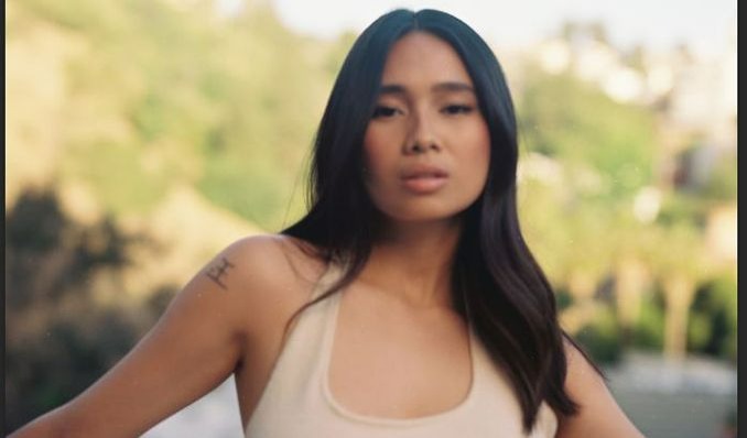 Promotional photograph of Concierto de NIKI en Londres.