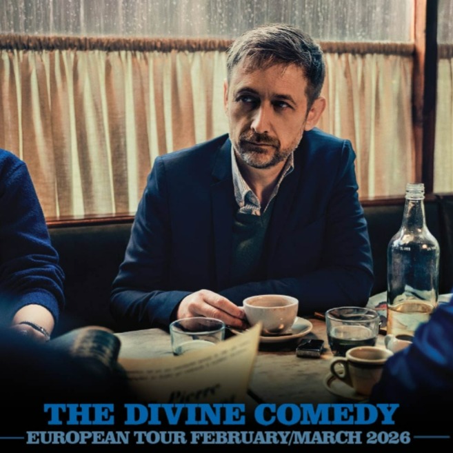 Promofoto von Concierto de The Divine Comedy en Swansea.