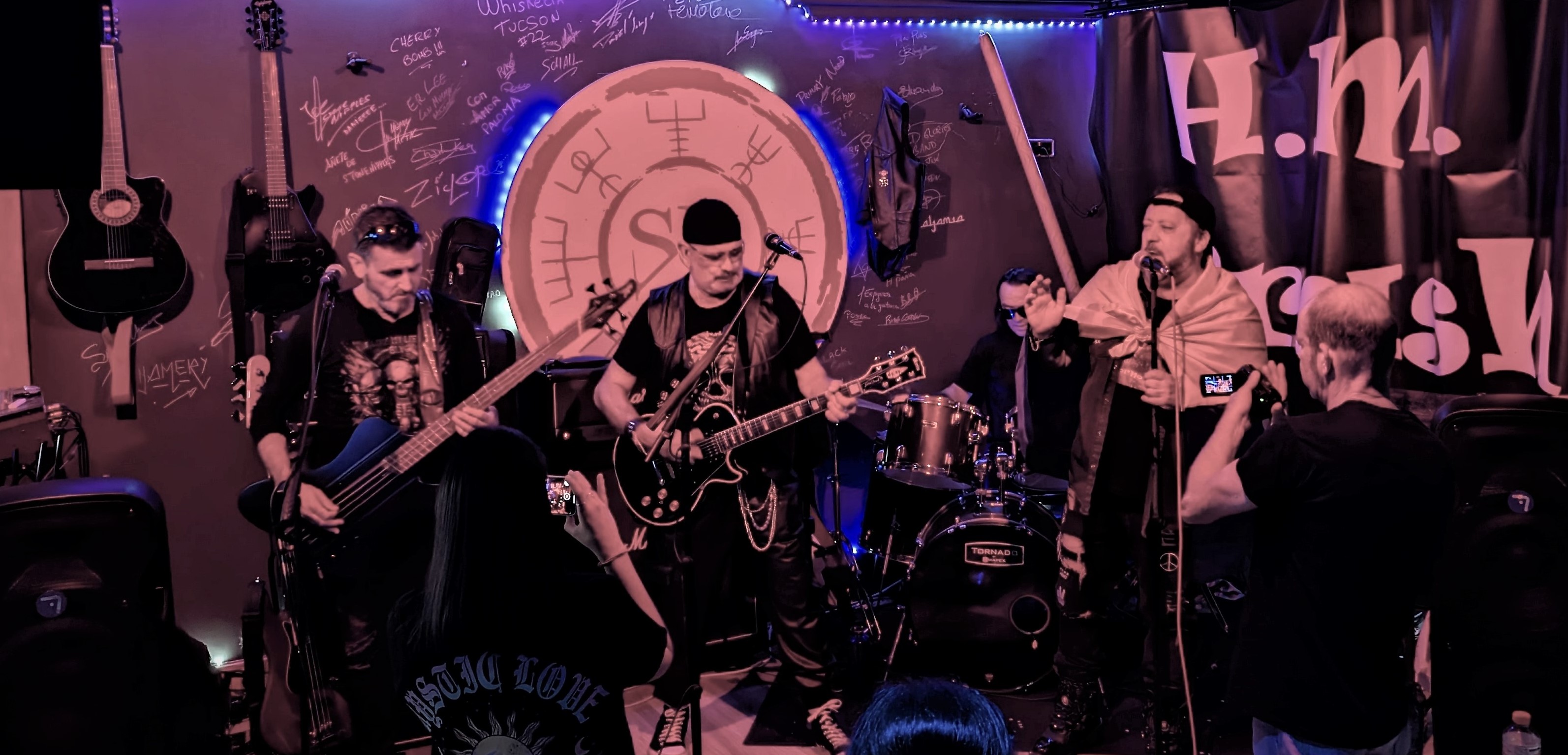 Fotografía promocional de H M KRASH en el Contenedor Cultural de Málaga