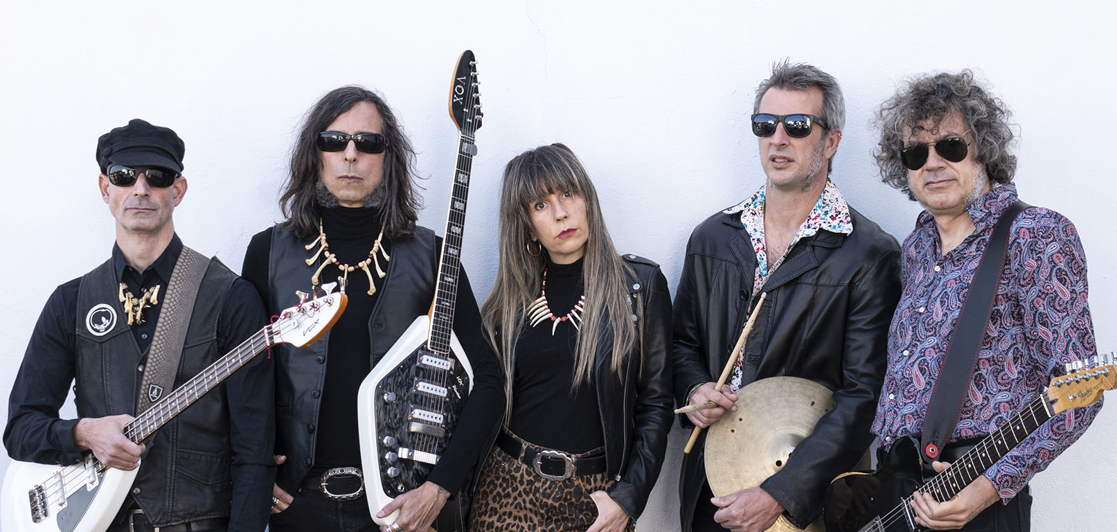 Fotografía promocional de COWABUNGA PARTY!! THE SMOGGERS + LAS GÓNADAS en concierto