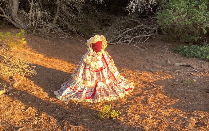 Fotografía promocional de ESCENICA "TU HERMOSURA" en el Contenedor Cultural