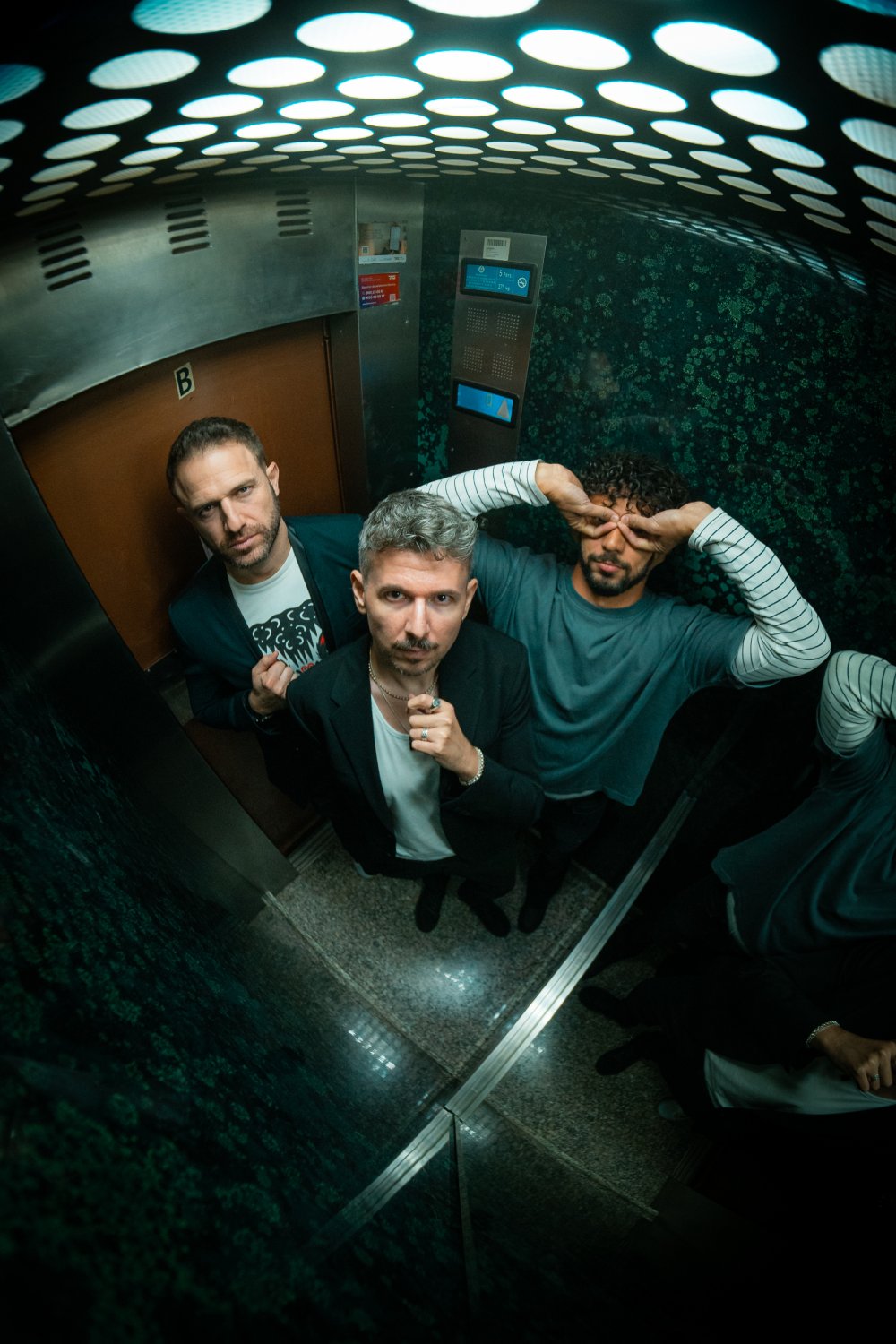 Fotografía promocional de Finde Fantasma + Howm en Alicante