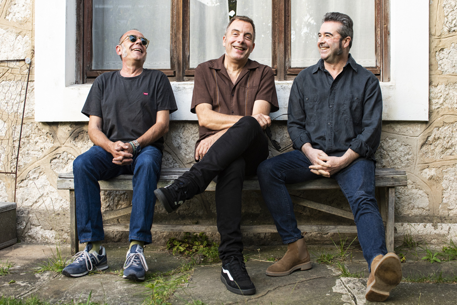 Fotografía promocional de Hendrik Röver & Los miticos GT's en Sabiñánigo