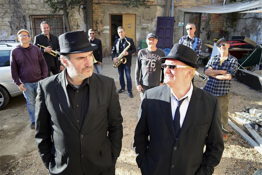 Fotografía promocional de La Escoria Oriental en Sabiñánigo