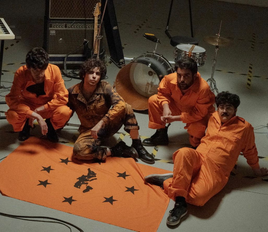 Fotografía promocional de LA TRINIDAD presentando SHERIFF PLAYA en Madrid con Los Yolos y Escarlata