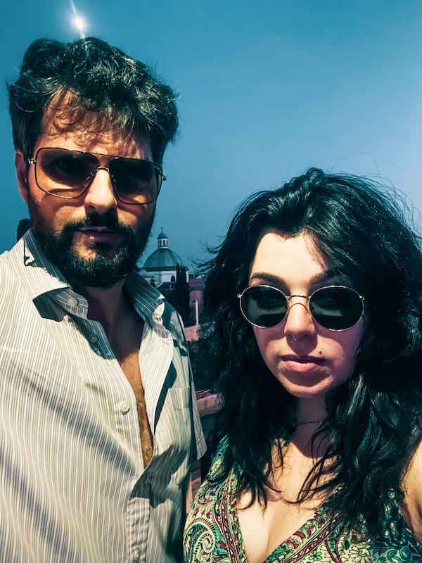 Fotografía promocional de Las Noches del Inglés. Fora