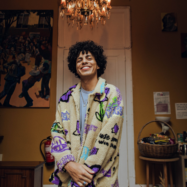 Fotografía promocional de Leo Middea en Madrid