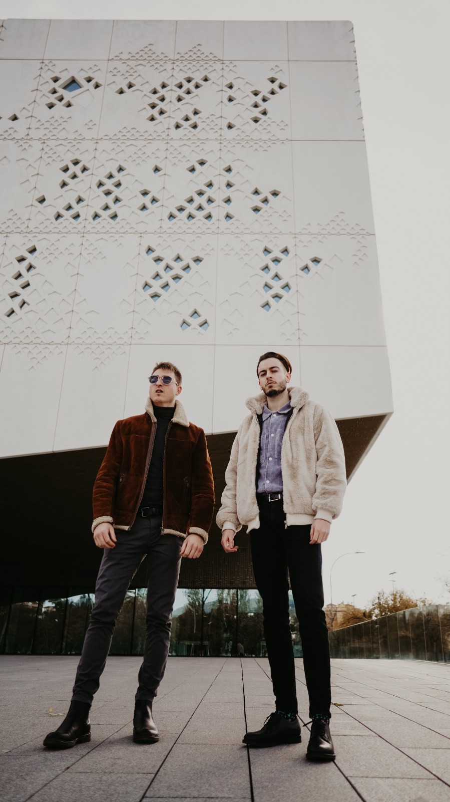 Fotografía promocional de LES BLONDES + VUELO FIDJI en Córdoba. Sala Long Rock