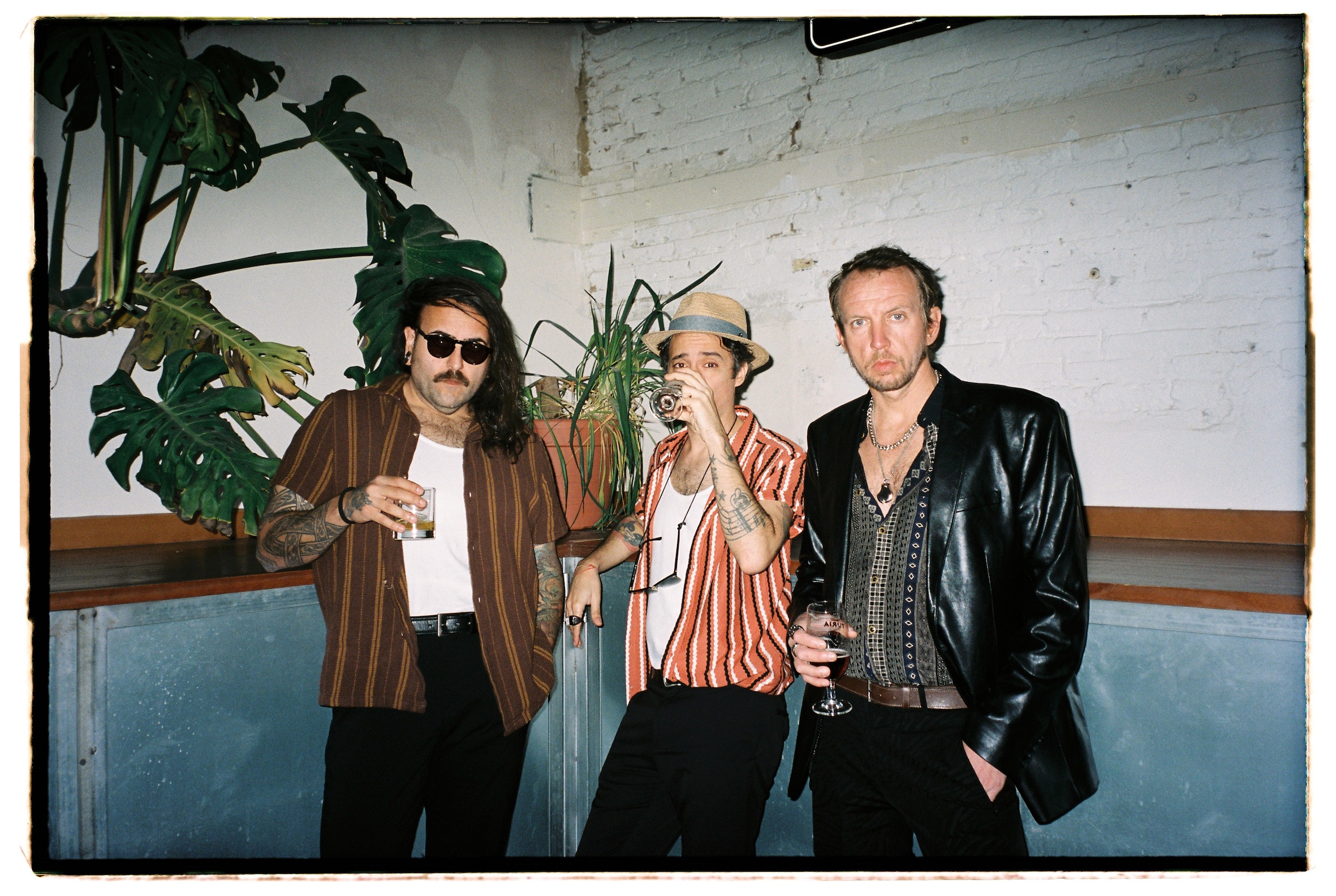 Promotional photograph of Los Invaders en Madrid - Sala El Sol.