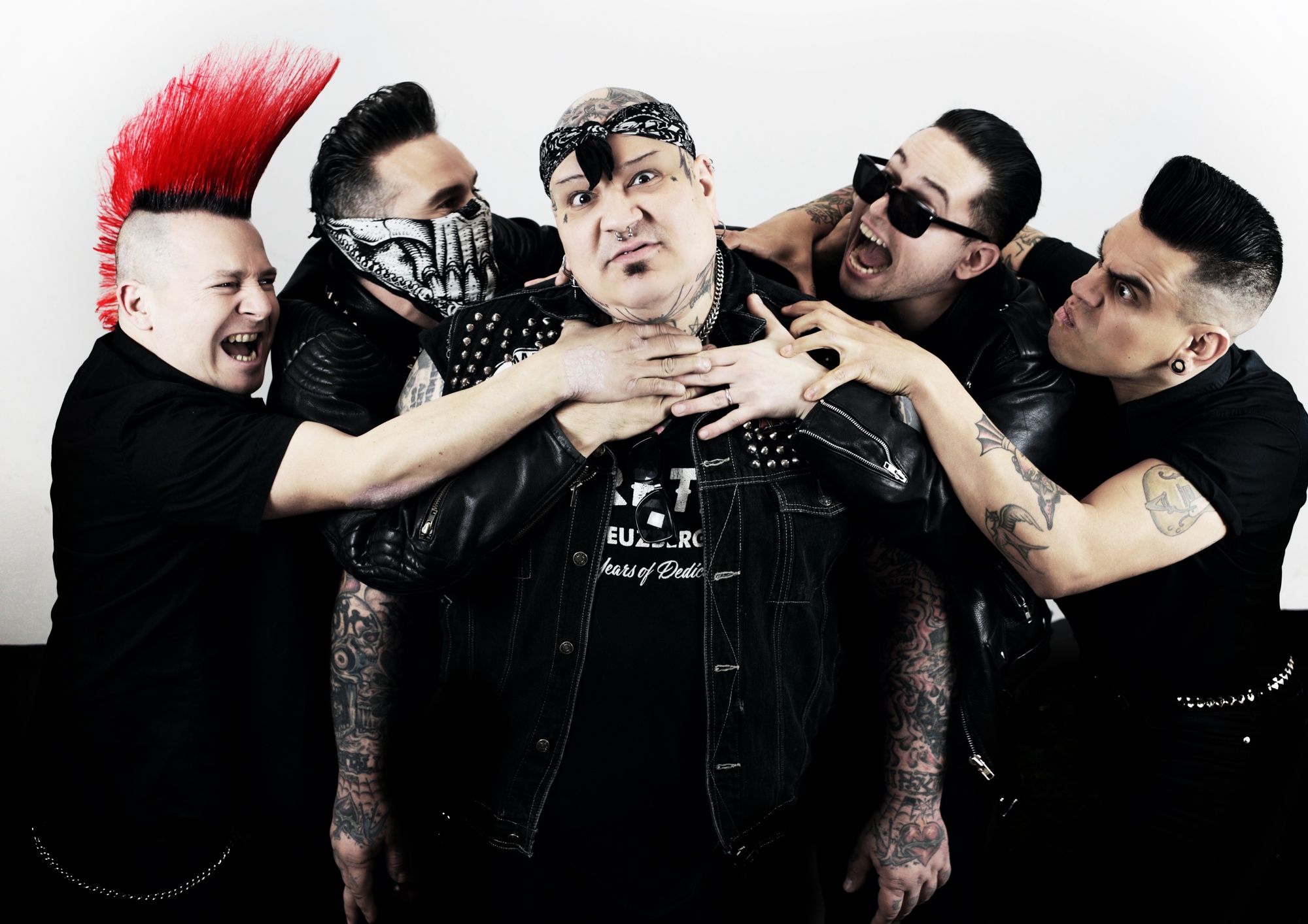 Fotografía promocional de Mad Sin en Gong Oviedo