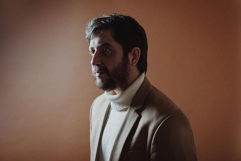 Fotografía promocional de Nacho Casado presenta nou disc a El Petroli