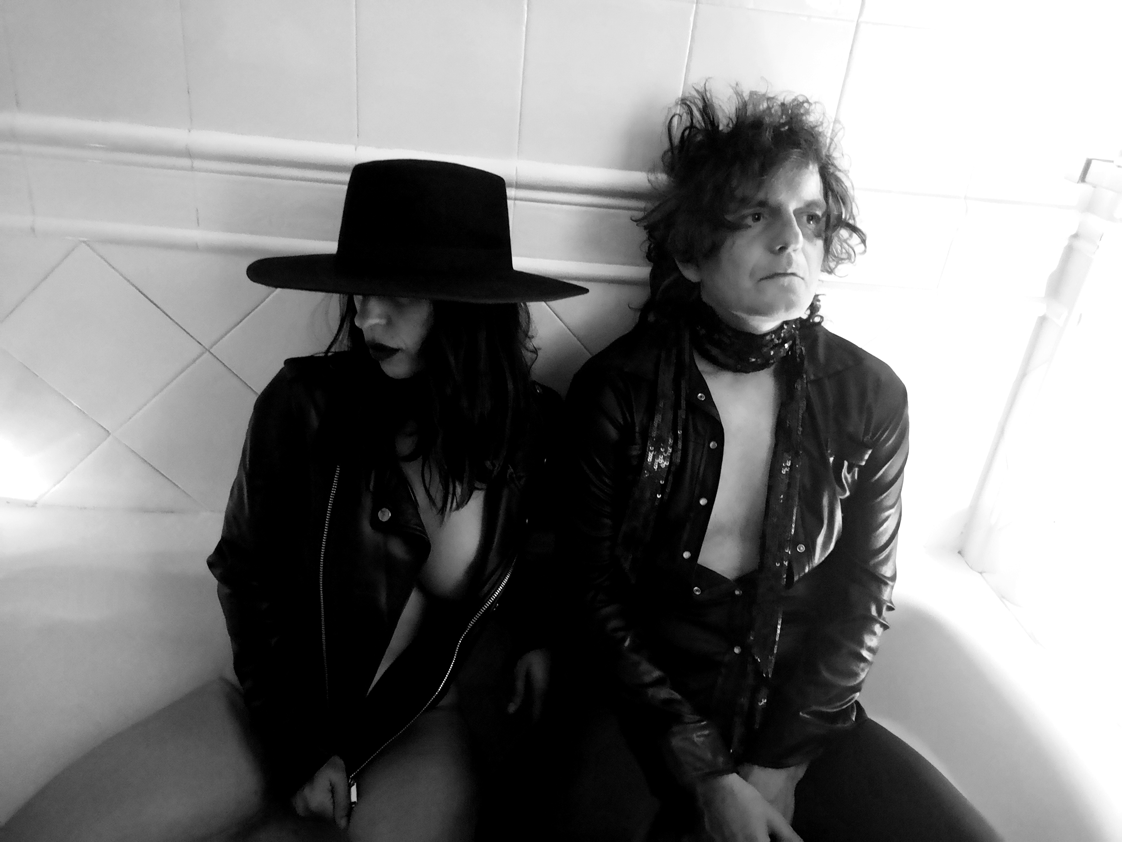 Fotografía promocional de Noche de Difuntos - RAMOS DUAL & YUL NAVARRO + MORBO GÁLICO