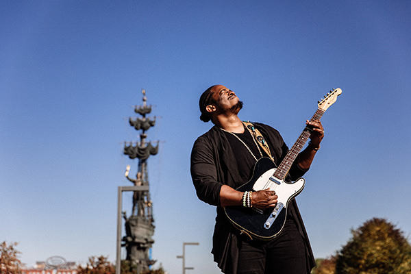 Fotografía promocional de Quentin Moore en Madrid