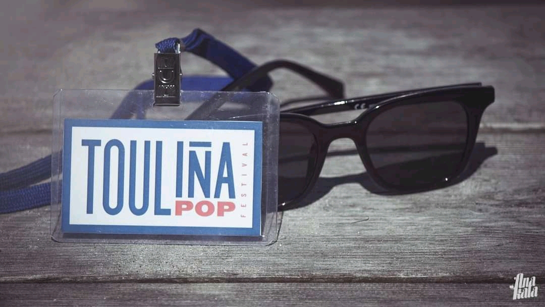 Promotional photograph of TOULIÑAPOP PARTY.