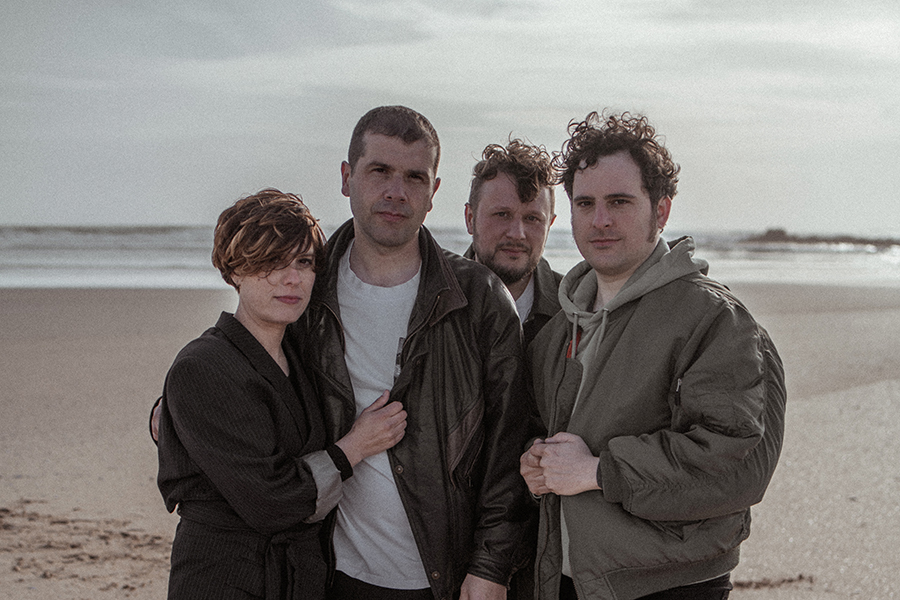 Fotografía promocional de TRIÁNGULO DE AMOR BIZARRO en Burgos