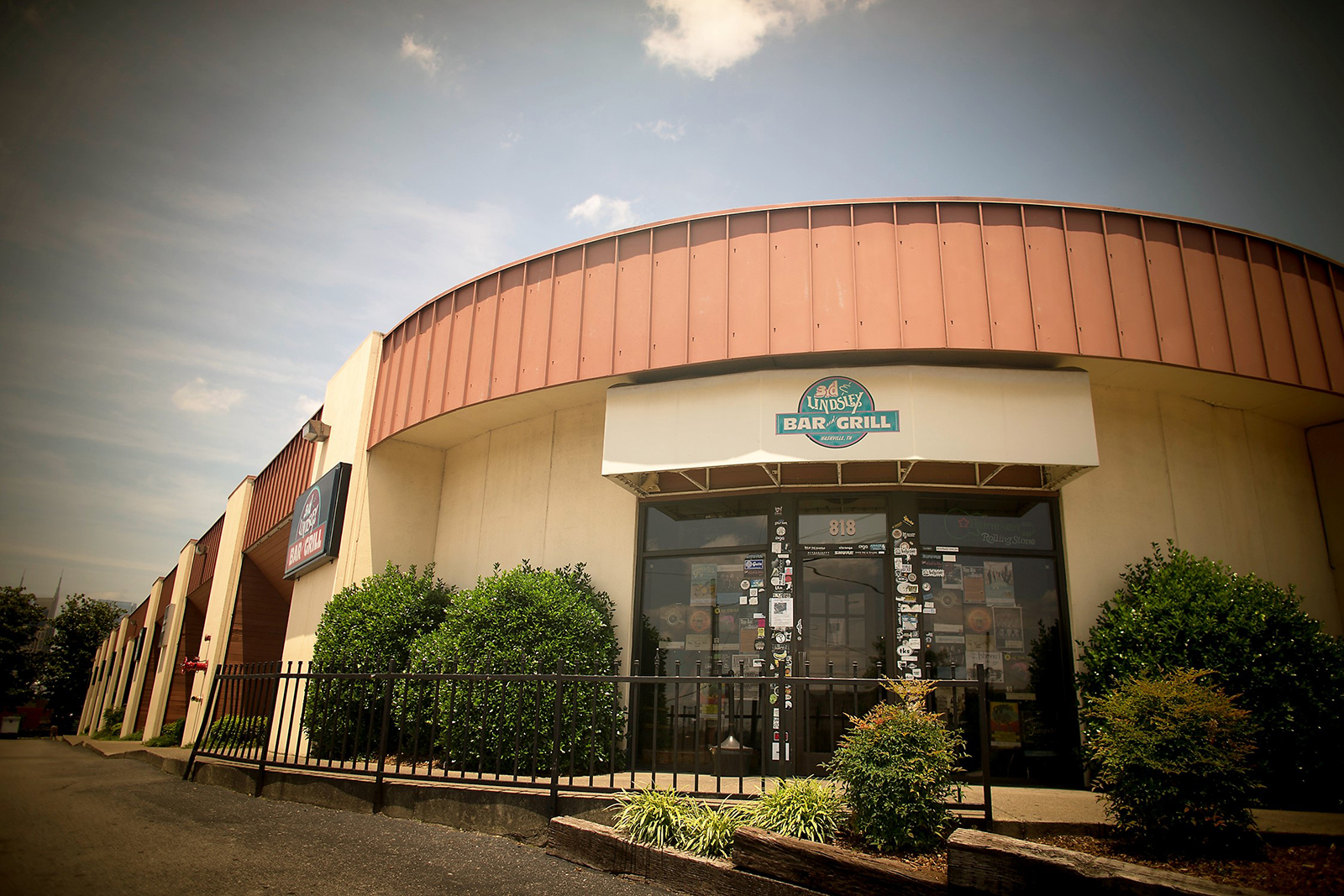 Imagen de 3rd & Lindsley Bar & Grill