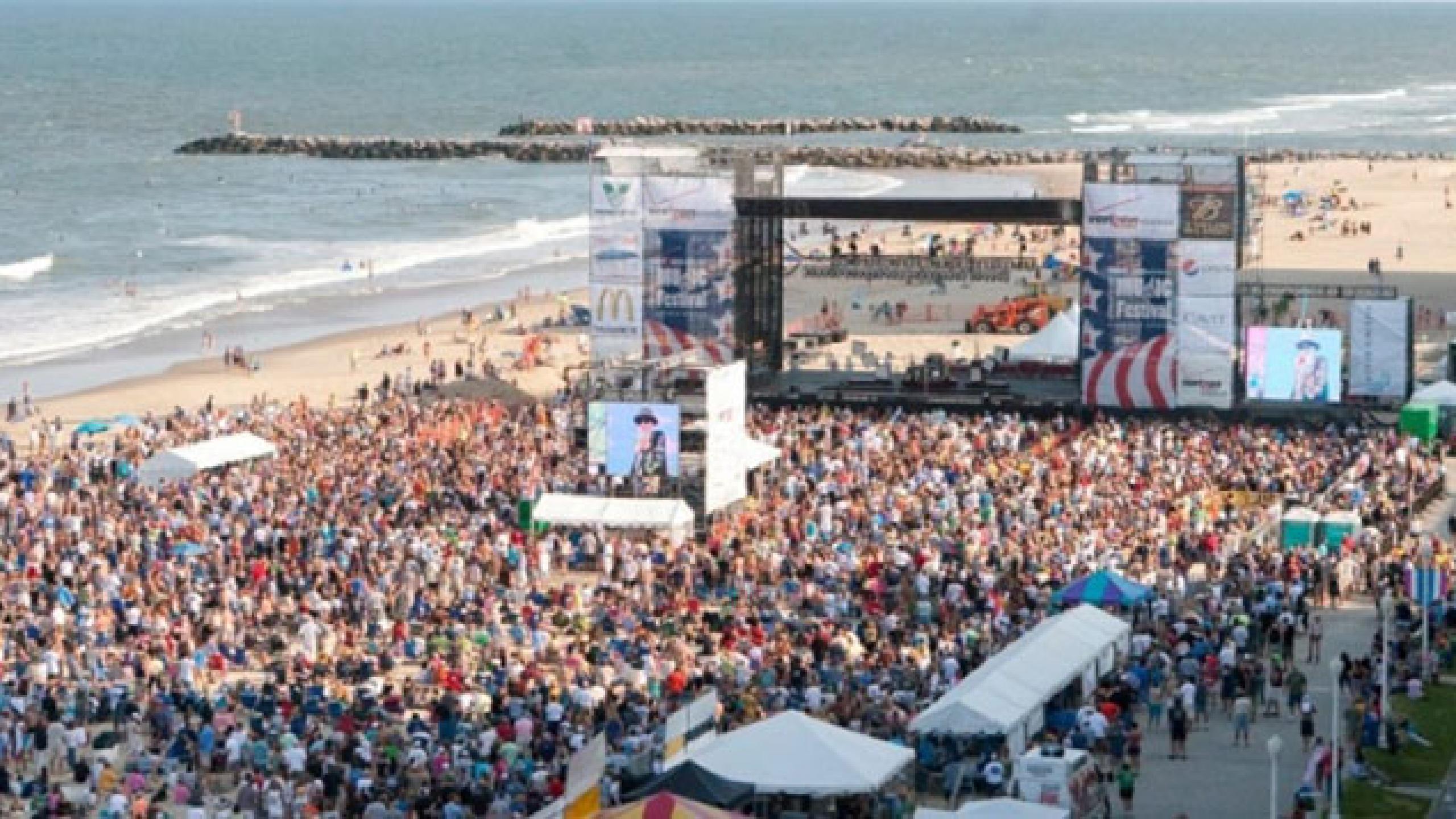 5th Street Beach Stage Tickets And Concerts 2023 2024 Wegow   5th Street Beach Stage 1552384940.68.2560x1440 