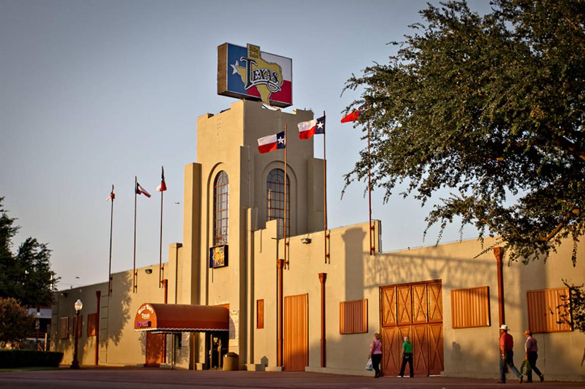 Promotional photograph of Concierto de Turnpike Troubadours en Fort Worth.