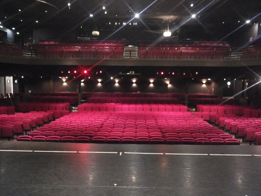 Promofoto von Concierto de Clara Morgane en París.