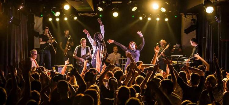 Promofoto von Concierto de Ezio en Cambridge.