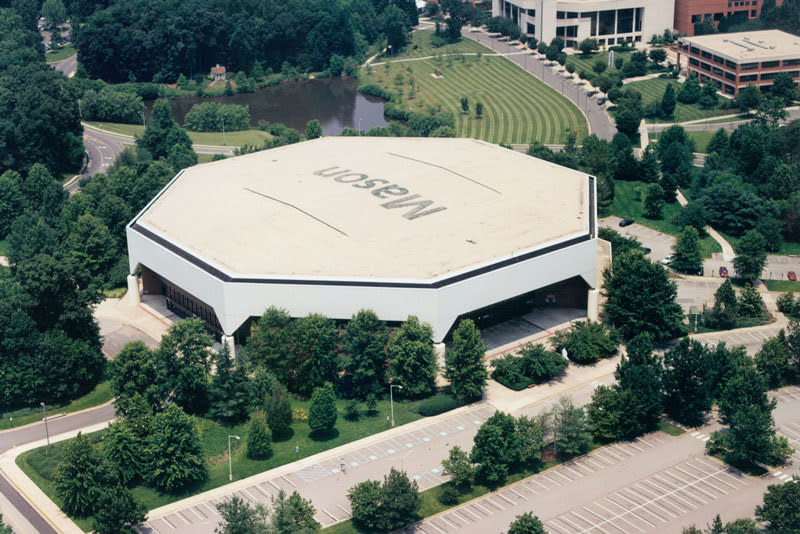 Promotional photograph of Concierto de Tyrese Gibson en Fairfax.