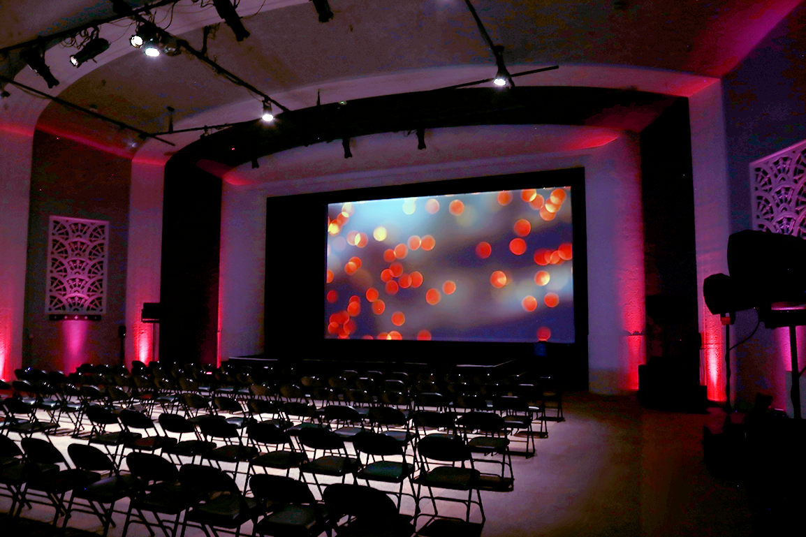 Imagen de Gray Area / Grand Theater