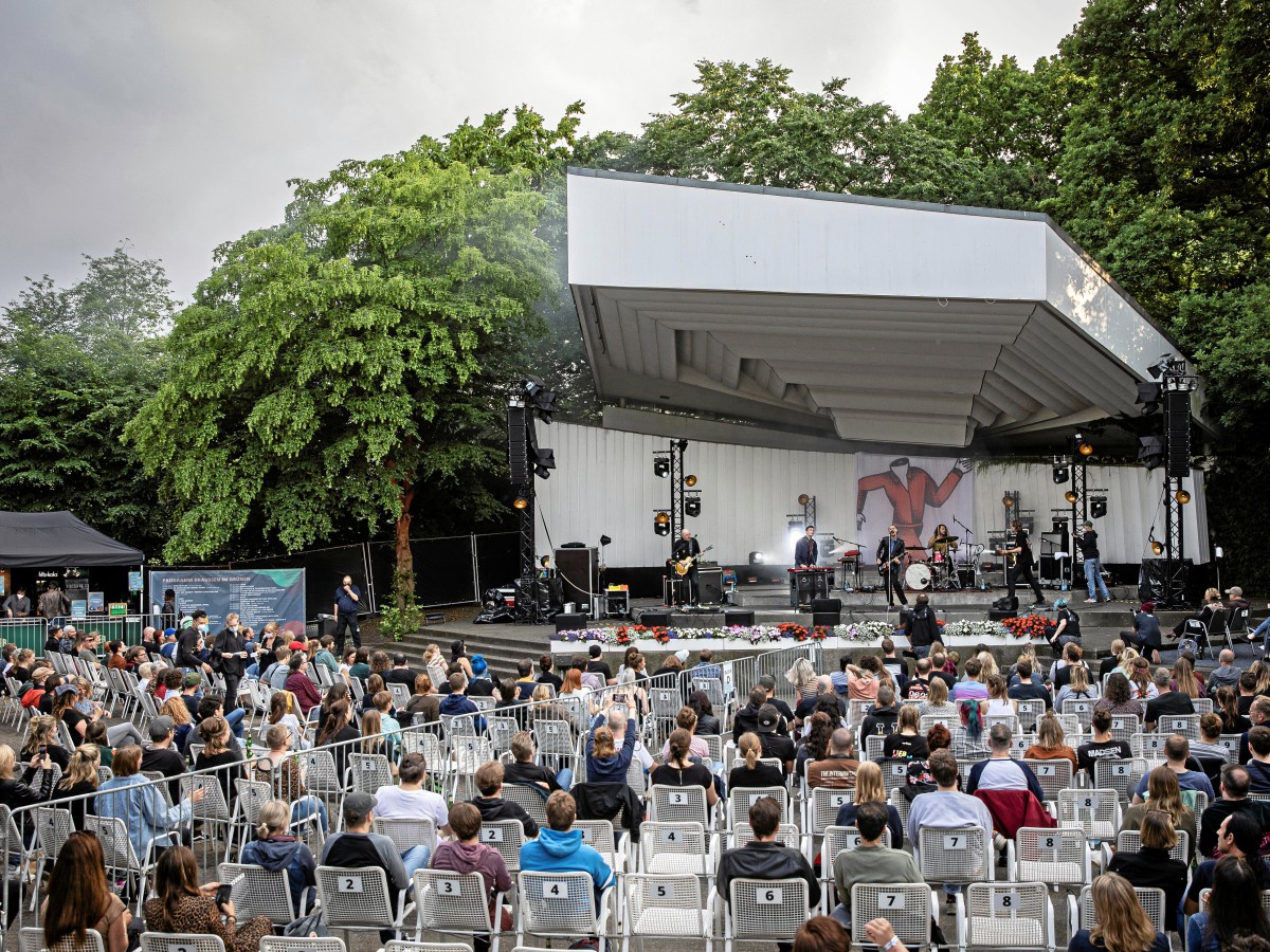 Promofoto von Concierto de Shout Out Louds en Hamburgo.