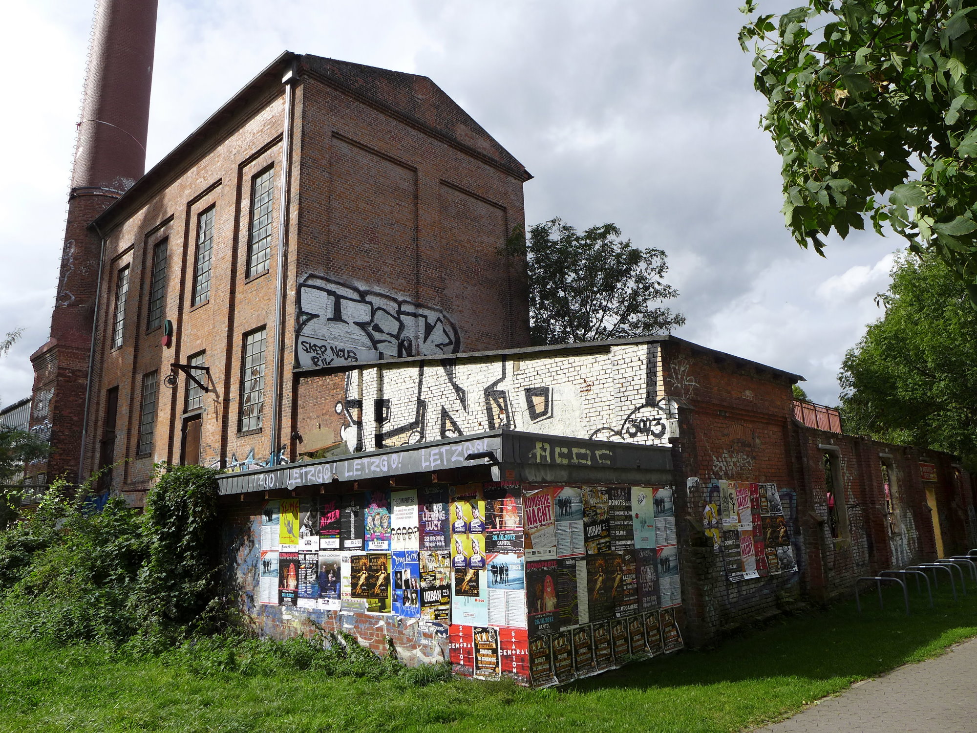 Imagen de Kulturzentrum Faust (60er Jahre Halle)