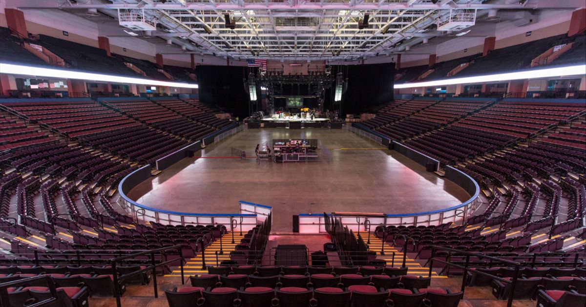 Promotional photograph of Concierto de Fantasia Barrino en Southaven.