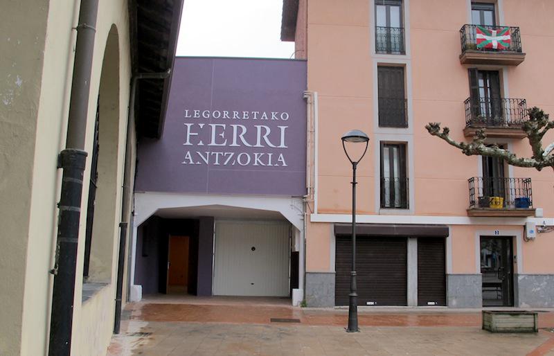 Imagen de Legorretako Herri Antzokia