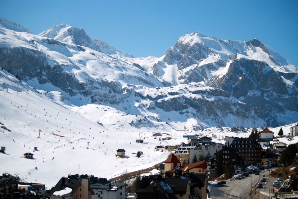 Imagen de Parking de la Estación de Esquí de Candanchú