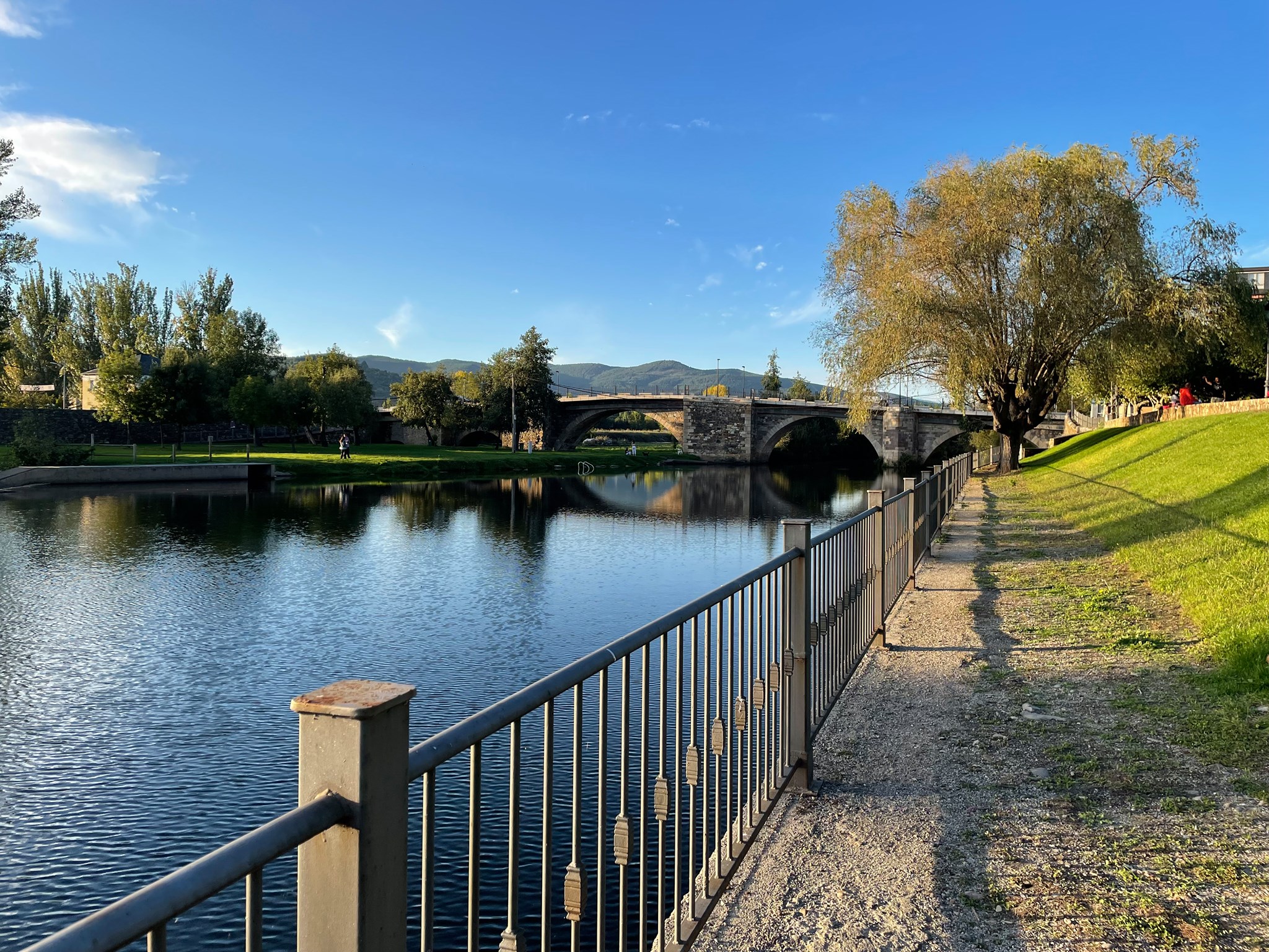 Imagen de Paseo del río de Cacabelos, Castilla y León
