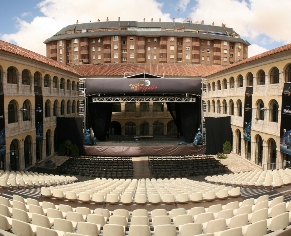 Imagen de Patio de la Hospedería de San Benito