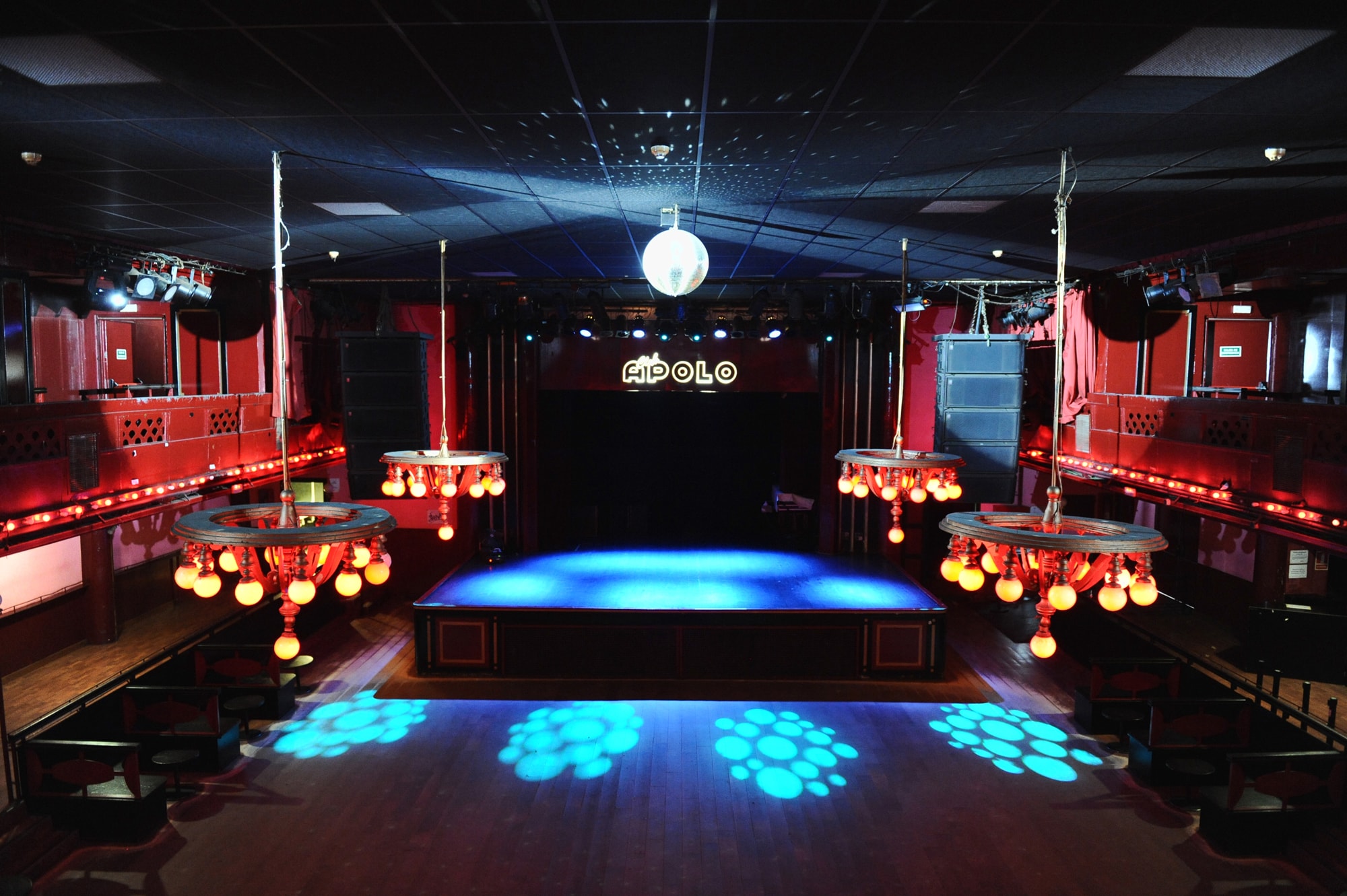 Imagen de La (2) - Sala Apolo