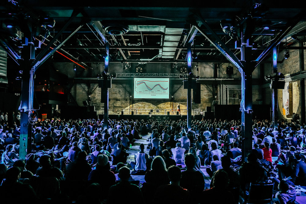 Promofoto von Concierto de Anjunadeep en New York.