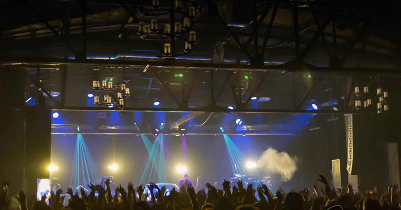 Imagen de Warehouse Live